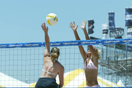 avp_manhattan_08-07-03_13.30.19_E82C9172