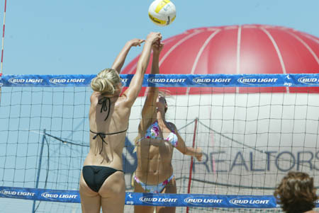 avp_manhattan_08-08-03_12.17.55_E82C9887