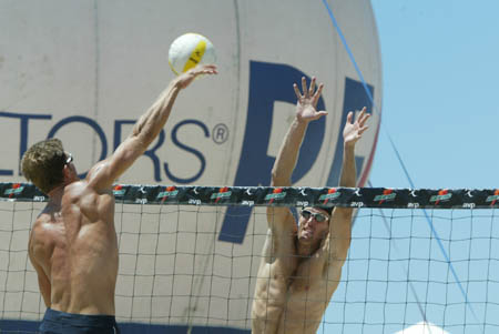avp_manhattan_08-08-03_13.54.26_E82C0010
