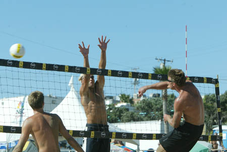 avp_manhattan_08-08-03_16.42.40_E82C0225