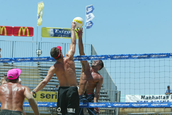 avp_manhattan_08-08-03_13.29.41_E82C9930