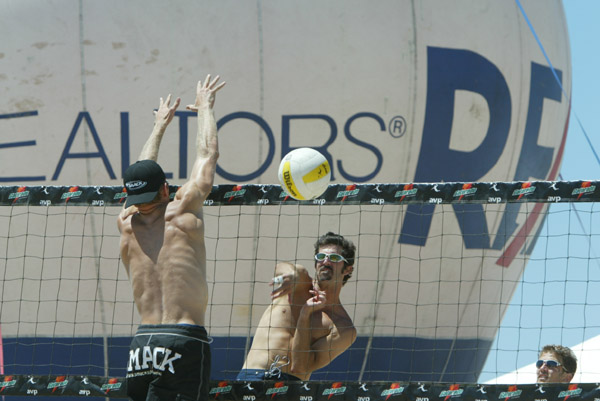 avp_manhattan_08-08-03_14.01.33_E82C0029